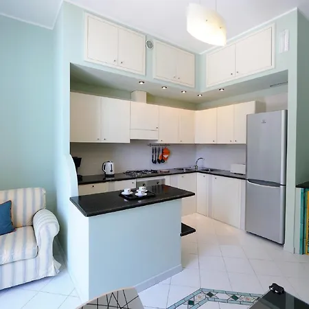 Lae Domus Apartment