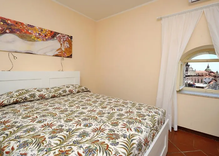 Lae Domus 아파트 아트라니